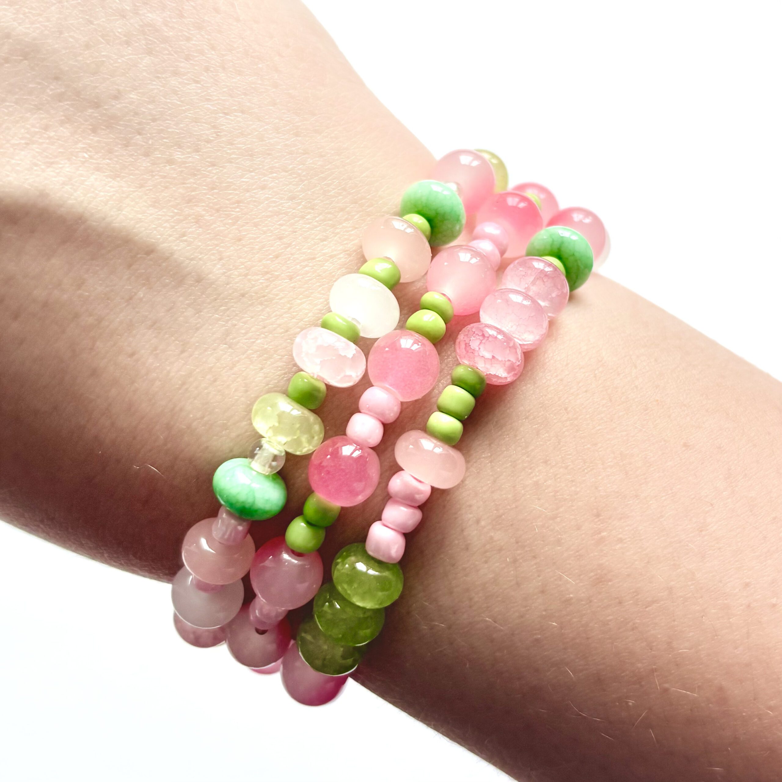 apple crisp jewellery making set apple crisp jewellery making set. 1 necklace and 3 bracelets in pink and green colours